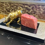 鉄板焼きWAGYU LIVERARY - 本日のステーキ肉 黒毛和牛イチボ