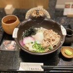 花山うどん 羽田エアポートガーデン店 - 