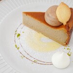 ハナツムリ - 【2023.08】黒糖マロンのチーズケーキ(税込550円)