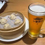 Dhin Tai Fon - 小籠包と生ビール