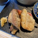 別邸KURO - 自家燻製ベーコンとソーセージ...鶏肉に見えた