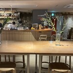 Common cafe&music bar lounge - 店内