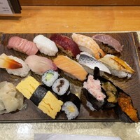 東鮨 新店 - にぎり14貫