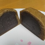 菓子処たかはし - ほうじ茶饅頭断面