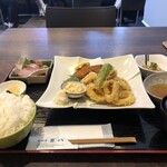 居酒屋 甚八 - 