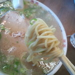 ふくちゃんラーメン - カーンと鐘を打ち鳴らしたような快活なインパクトに心躍らされた！