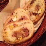 生ハムとワインのお店 piglet - つき出しに出てきました。