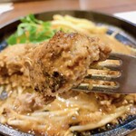 炭焼き溶岩ハンバーグ　牛匠 - 