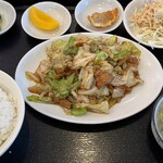 昇龍 - 回鍋肉ランチ 700円。