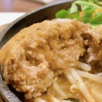 炭焼き溶岩ハンバーグ　牛匠 - 