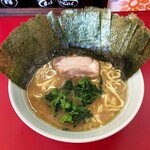 たま家 - ラーメン850円麺硬め。海苔増し100円。