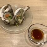 Kaisen Sushi Kaikatei - 岩ガキ2個¥950