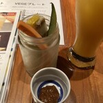 ファーム テーブル スズ - 野菜スティックと味噌