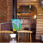 お山の畑　店内1