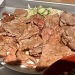 肉料理 まつざか - 肉大盛り定食