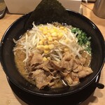 肉盛り みそラーメン 侍倶楽部 - 