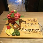 博多いとをかし - 肉ケーキ　Anniversary肉ケーキ　太田牛の内腿とささみ　カメノコとランプ