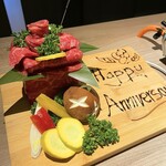 博多いとをかし - 肉ケーキ　Anniversary肉ケーキ　太田牛の内腿とささみ　カメノコとランプ