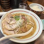 らー麺 あけどや - あけどや胡麻味噌麺　白飯