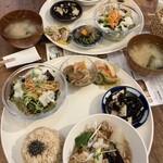 玄米カフェ 実身美  京橋店 - 