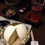 地鶏処 本丸 - ざる豆腐と生酒