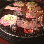 カルビ一丁 - ネギのせ牛タンと塩上ハラミ