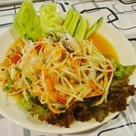 「ソムタム・プーマー（カニ入りソムタム）」（1500円）