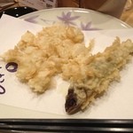 天ぷら てんかつ - 百合根(新物)と山女魚。美味〜♪