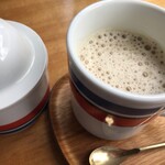 カメイノ食堂 - ジンジャーミルクティー