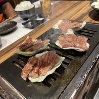 黒毛和牛ヘレ肉専門店 炭火焼肉 りきちゃん 北浜店 - 