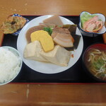 Takechan Shokudou - 煮付定食¥900