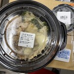 吉野家 - 2023/08/25
            チーズ牛サラダ ノンオイル和風 645円→595円
            ✳︎吉野家クーポン-50円
            ✳︎Tカード提示で100p