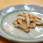 スタミナ苑 - ご主人の特別料理、センマイを鉄板で焼いたもの！