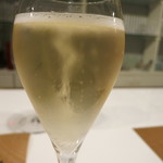 レンゲ - 25年9月　グラスシャンパン