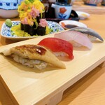 Sushi To Kushi To Watakushi - 小肌、カンパチ、まぐろ、煮穴子