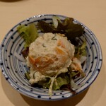 炭焼居酒屋 鶏や - ポテサラ：200円