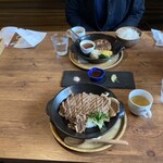 セカンド キッチン ハマ - 王様のステーキ丼&和風ハンバーグセット