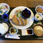 馳走かかしや - 日替膳 刺身付き(800+300円)