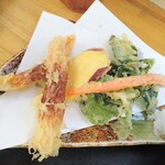 Soba Nagamori - ちくわに野菜の天ぷらもつきます