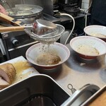 ラーメン屋 トイ・ボックス - 夜営業限定「背脂醤油ラーメン」　※夜営業日は不定期なので公式X（旧twitter）要確認