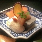 貴馳走坊 あ・うん - さつまいものムース、黒胡麻のババロア、梨のワイン煮、ピンクグレープフルーツ