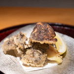 日本料理 幸庵 - 松茸、マイタケ、いちじくの衣揚げ
