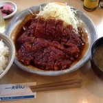 わらじとんかつ定食(味噌ダレ)