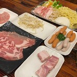 レストラン サイボク - 焼肉席で色々