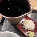 Teuchi Sobakiri Takumi - 辛汁と薬味　　山葵は本山葵なのが嬉しい