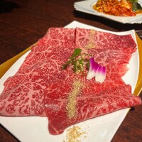 黒毛和牛焼肉 虎斑 北新地店 - 