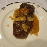 レストラン サントリーニ - ステーキも食べ放題です。