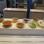 レストラン サントリーニ - 塩辛とか漬物とかご飯のおかずも充実です。