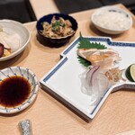 焼鳥 鐡 - 箸休めの3品、三浦野菜のピクルス、鶏皮ポン酢、三浦大根のおろし