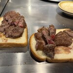 南海グリル - お肉食べちゃってます！笑